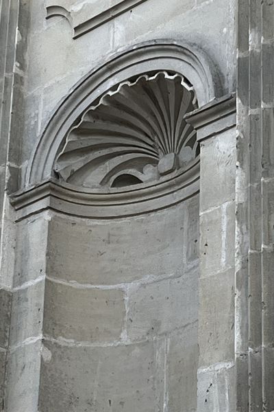 Façade des Carmélites de Gisors à Forges-les-Eaux - été 2026