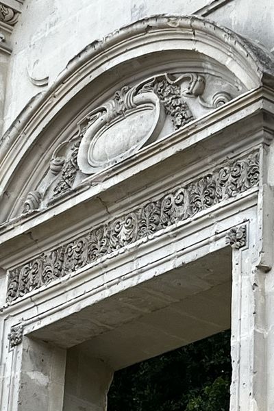 Façade des Carmélites de Gisors à Forges-les-Eaux - été 2026
